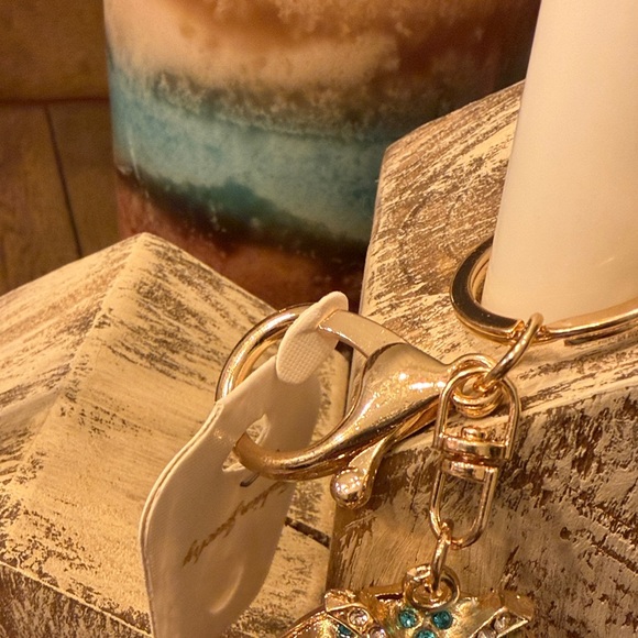 Gold and Turquoise Owl Pendant - Picture 3 of 3